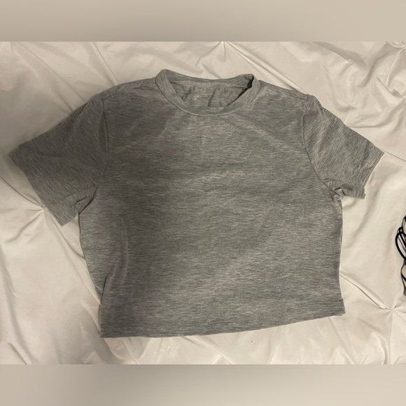 Gray cropped tee - Picture 1 of 2